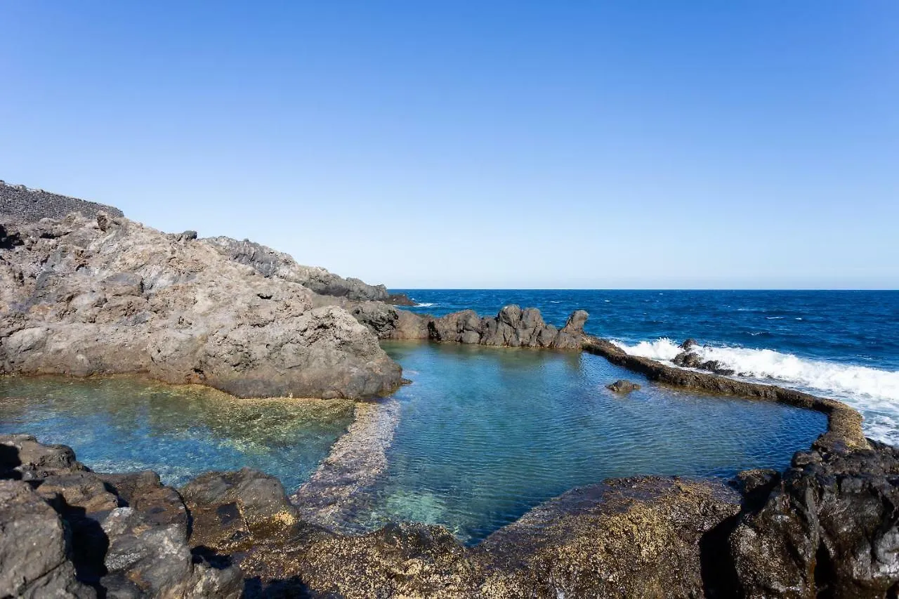 HomeLike Stunning Sea Front House El Escobonal 0*,